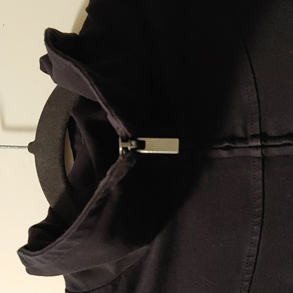 3/$25 JOCKEY  Black ruffled athletic jacket size child us XS - Picture 2 of 6